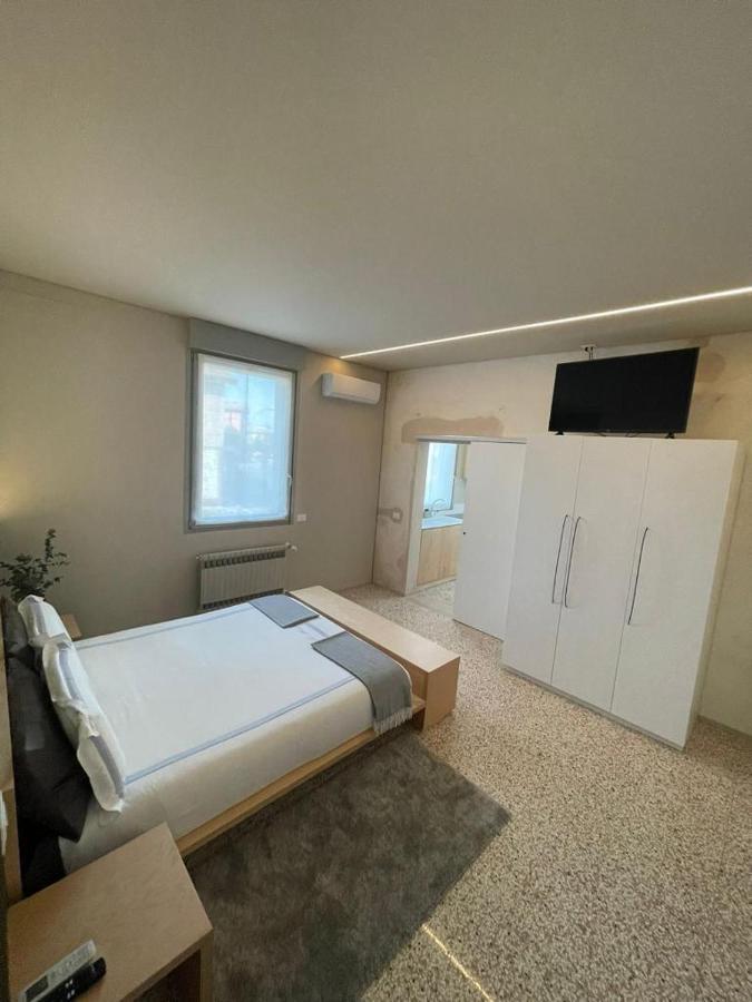 La Mirage Apartment Desenzano del Garda Exterior foto